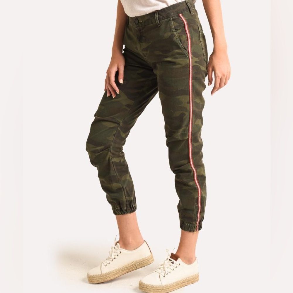 NWT Sundry Camo Cotton Twill Zip Jogger Pants w/ Color Side Stripe, Size 24